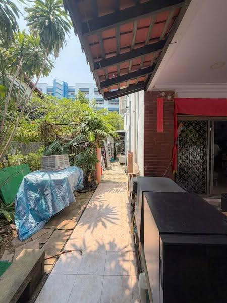 Simpang Bedok, Simpang Bedok, Bedok / Upper East Coast, 5 Bedrooms, 3,172 sqft, Semi-Detached House For Sale, by Koobin Tan, 500258341 - Exterior - PropertyGuru.com.sg