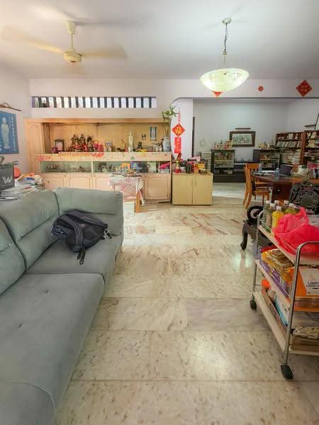 Simpang Bedok, Simpang Bedok, Bedok / Upper East Coast, 5 Bedrooms, 3,172 sqft, Semi-Detached House For Sale, by Koobin Tan, 500258341 - Living Room - PropertyGuru.com.sg