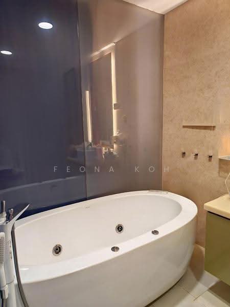 Hoover Park, Chun Tin Road, Clementi Park / Upper Bukit Timah, 6 Bedrooms, 4,500 sqft, Terraced House For Sale, by Feona Koh, 500258342 - Bathroom - PropertyGuru.com.sg