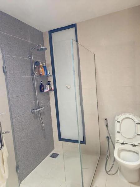 Hoover Park, Chun Tin Road, Clementi Park / Upper Bukit Timah, 6 Bedrooms, 4,500 sqft, Terraced House For Sale, by Feona Koh, 500258342 - Bathroom - PropertyGuru.com.sg