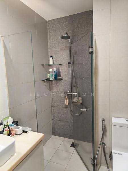 Hoover Park, Chun Tin Road, Clementi Park / Upper Bukit Timah, 6 Bedrooms, 4,500 sqft, Terraced House For Sale, by Feona Koh, 500258342 - Bathroom - PropertyGuru.com.sg