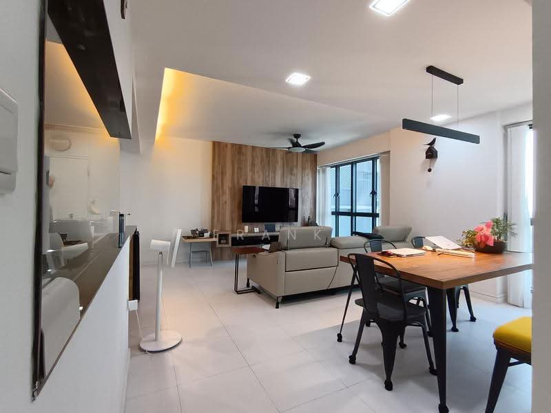 89 Dawson Road, 89 Dawson Road, Alexandra / Commonwealth, 3 Bedrooms, 1,065 sqft, HDB Flat For Sale, by Frank Wong, 500258357 - Living Room - PropertyGuru.com.sg