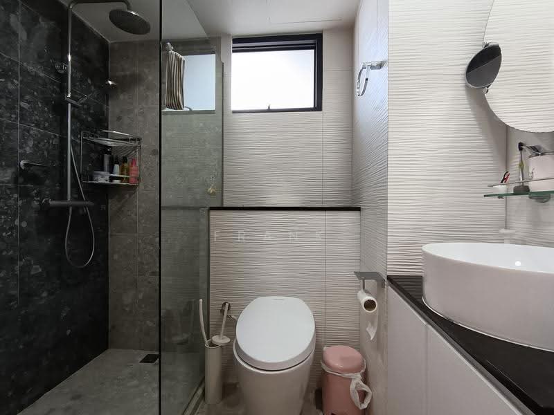 89 Dawson Road, 89 Dawson Road, Alexandra / Commonwealth, 3 Bedrooms, 1,065 sqft, HDB Flat For Sale, by Frank Wong, 500258357 - Bathroom - PropertyGuru.com.sg