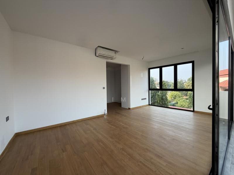 Brand New & Freehold Bungalow, 4 levels with Lift and Pool, big for 3 generations!, near Siglap centre/MRT, call 8130 3636 to view now!, East Coast / Marine Parade, 6 Bedrooms, 9,280 sqft, Bungalow House For Sale, by Kim Yan 金燕, 500258371 - Living Room - PropertyGuru.com.sg