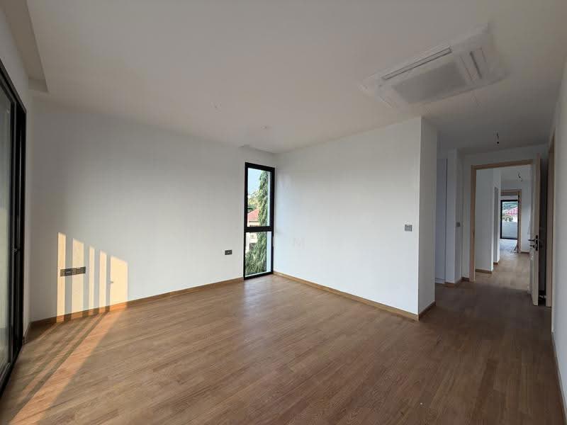 Brand New & Freehold Bungalow, 4 levels with Lift and Pool, big for 3 generations!, near Siglap centre/MRT, call 8130 3636 to view now!, East Coast / Marine Parade, 6 Bedrooms, 9,280 sqft, Bungalow House For Sale, by Kim Yan 金燕, 500258371 - Interior - PropertyGuru.com.sg