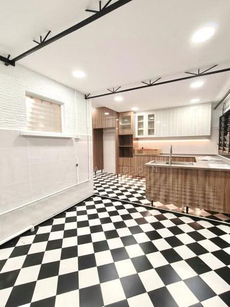 Seaside Park, East Coast / Marine Parade, 3 Bedrooms, 2,000 sqft, Terraced House For Rent, by Brandon Zheng 郑祺宝, 500258378 - Kitchen - PropertyGuru.com.sg