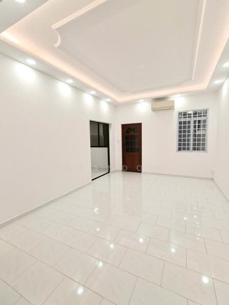 Seaside Park, East Coast / Marine Parade, 3 Bedrooms, 2,000 sqft, Terraced House For Rent, by Brandon Zheng 郑祺宝, 500258378 - Living Room - PropertyGuru.com.sg