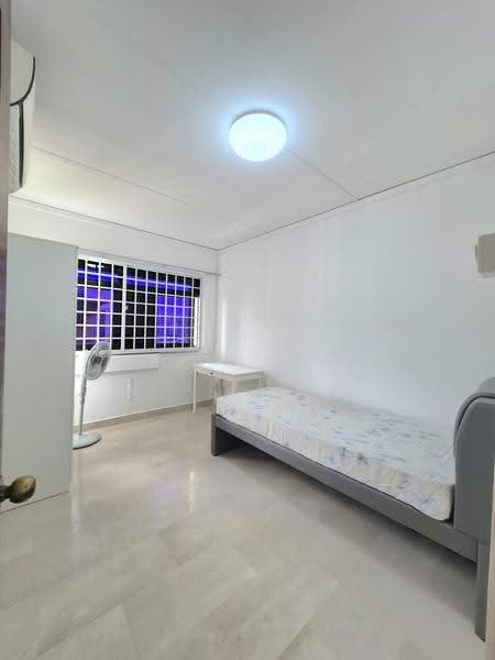929 Tampines Street 91, 929 Tampines Street 91, Pasir Ris / Tampines, Room Rental, 200 sqft, HDB Flat For Rent, by Cindy Chew, 500258379 - Bedroom - PropertyGuru.com.sg