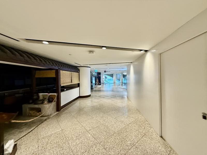 Prime F&B Space at Orchard Vicinity | Rarely Available | Near MRT, Orchard / River Valley, 1,722 sqft, Food & Beverage For Rent, by Sean Pang, 500258384 - Corridor - CommercialGuru.com.sg