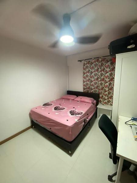 335A Smith Street, 335A Smith Street, Boat Quay / Raffles Place / Marina, Room Rental, 300 sqft, HDB Flat For Rent, by Rajesh Balasubramanian, 500258386 - Bedroom - PropertyGuru.com.sg
