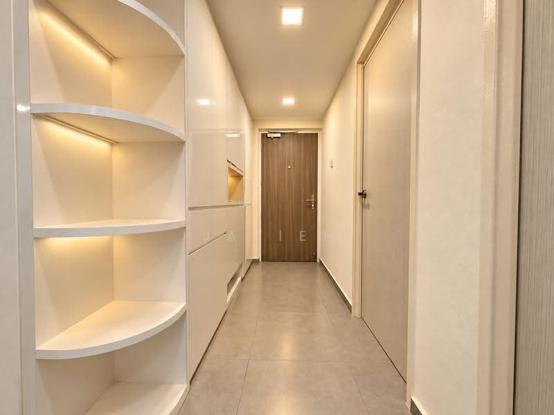 435 Hougang Avenue 8, 435 Hougang Avenue 8, Hougang / Punggol / Sengkang, 4 Bedrooms, 1,216 sqft, HDB Flat For Sale, by Javien Lee 李峙樑, 500258391 - Corridor - PropertyGuru.com.sg