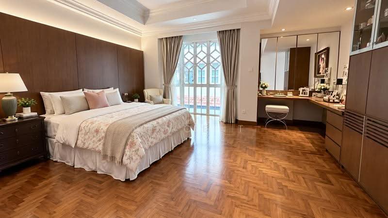 D16 Semi D @ Limau Garden, Bedok / Upper East Coast, 6 Bedrooms, 3,900 sqft, Semi-Detached House For Sale, by Vincent Tay, 500258392 - Master Bedroom - PropertyGuru.com.sg