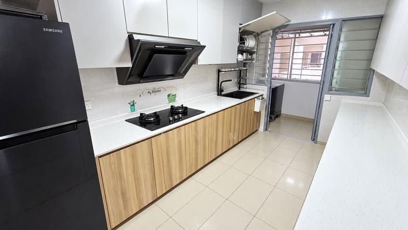 377A Hougang Street 32, 377A Hougang Street 32, Hougang / Punggol / Sengkang, 3 Bedrooms, 1,228 sqft, HDB Flat For Sale, by Alvin Toh, 500258395 - Kitchen - PropertyGuru.com.sg