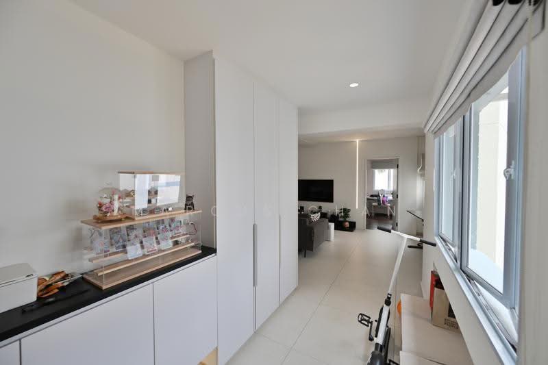 363 Woodlands Avenue 5, 363 Woodlands Avenue 5, Admiralty / Woodlands, 3 Bedrooms, 1,098 sqft, HDB Flat For Sale, by Marcus Chan, 500258396 - Entry way - PropertyGuru.com.sg