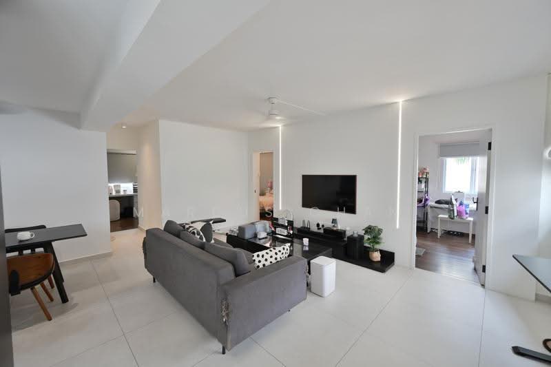 363 Woodlands Avenue 5, 363 Woodlands Avenue 5, Admiralty / Woodlands, 3 Bedrooms, 1,098 sqft, HDB Flat For Sale, by Marcus Chan, 500258396 - Living Room - PropertyGuru.com.sg