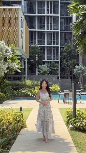 Penrose, 30 Sims Drive, Eunos / Geylang / Paya Lebar, 2 Bedrooms, 646 sqft, Condominium For Sale, by Bernard Ng 黄俊凯, 500258400 - Pool - PropertyGuru.com.sg