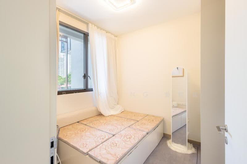 Penrose, 30 Sims Drive, Eunos / Geylang / Paya Lebar, 2 Bedrooms, 646 sqft, Condominium For Sale, by Bernard Ng 黄俊凯, 500258400 - Bedroom - PropertyGuru.com.sg