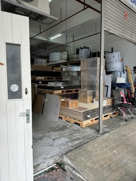 Yu Li Industrial Building, 37 Lorong 23 Geylang, Eunos / Geylang / Paya Lebar, 1,220 sqft, Food & Beverage For Rent, by Winson Teo, 500258417 - Exterior - CommercialGuru.com.sg