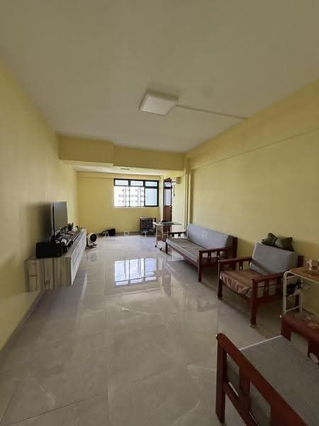 576 Ang Mo Kio Avenue 10, 576 Ang Mo Kio Avenue 10, Ang Mo Kio / Bishan / Thomson, 2 Bedrooms, 872 sqft, HDB Flat For Sale, by Arthur Franco, 500258419 - Living Room - PropertyGuru.com.sg