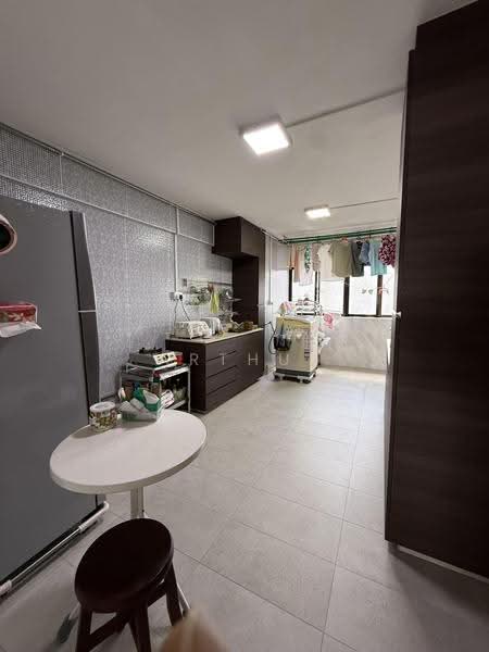 576 Ang Mo Kio Avenue 10, 576 Ang Mo Kio Avenue 10, Ang Mo Kio / Bishan / Thomson, 2 Bedrooms, 872 sqft, HDB Flat For Sale, by Arthur Franco, 500258419 - Kitchen - PropertyGuru.com.sg