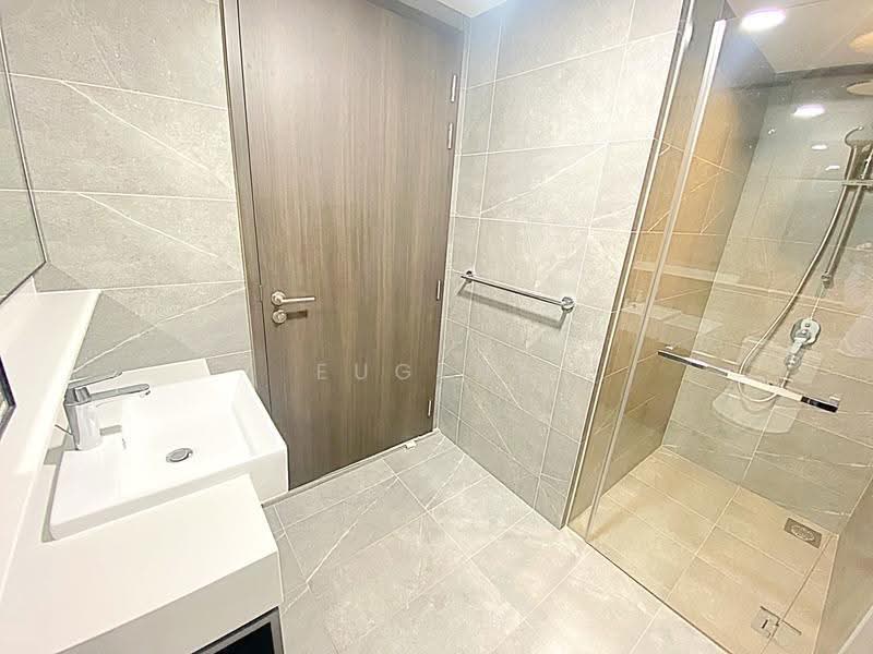 Riverfront Residences, 41 Hougang Avenue 7, Hougang / Punggol / Sengkang, 2 Bedrooms, 721 sqft, Condominium For Sale, by Eugene Chen, 500258425 - Bathroom - PropertyGuru.com.sg