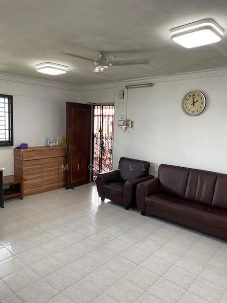 414 Ang Mo Kio Avenue 10, 414 Ang Mo Kio Avenue 10, Ang Mo Kio / Bishan / Thomson, 3 Bedrooms, 1,076 sqft, HDB Flat For Rent, by Michelle Lee, 500258451 - Living Room - PropertyGuru.com.sg