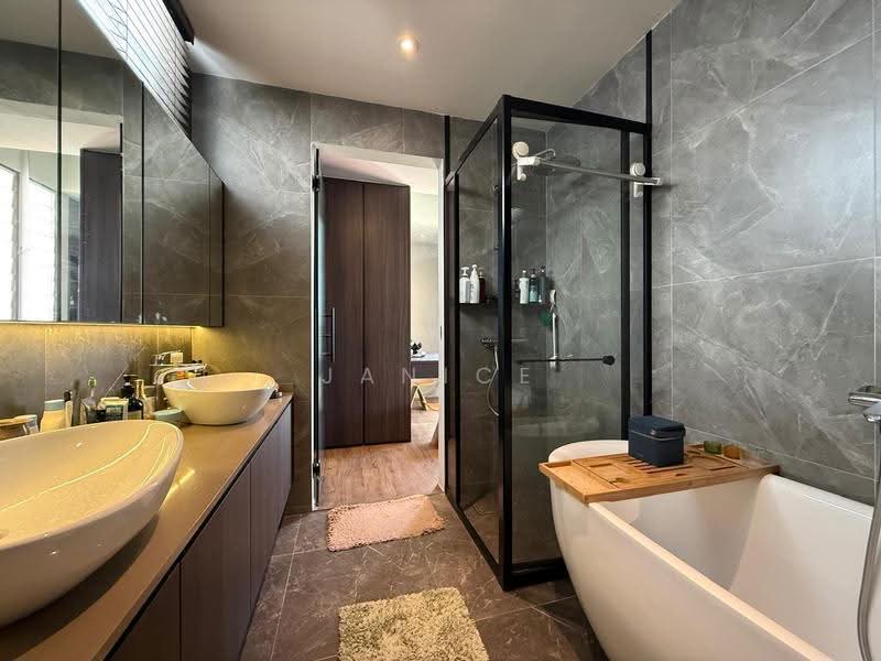 Sommerville Park, Sommerville Estate Road, Tanglin / Holland / Bukit Timah, 3 Bedrooms, 1,302 sqft, Condominium For Sale, by Janice Lim, 500258475 - Bathroom - PropertyGuru.com.sg