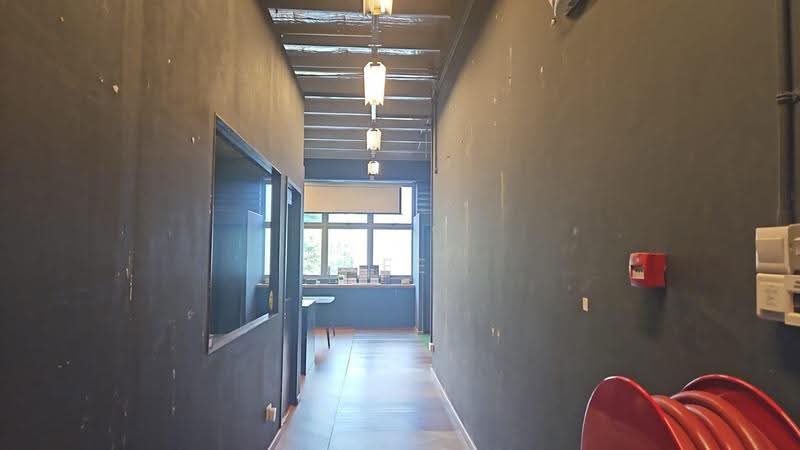 Synergy @ KB, 25 Kaki Bukit Road 4, Eunos / Geylang / Paya Lebar, 1,100 sqft, Factory / Workshop (B2) For Rent, by Lee Su Yi, 500258476 - Corridor - CommercialGuru.com.sg