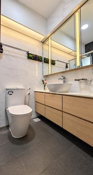 392 Bukit Batok West Avenue 5, 392 Bukit Batok West Avenue 5, Dairy Farm / Bukit Panjang / Choa Chu Kang, 3 Bedrooms, 990 sqft, HDB Flat For Sale, by Ailsa Ang, 500258502 - Bathroom - PropertyGuru.com.sg