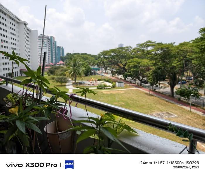 223 Ang Mo Kio Avenue 1, 223 Ang Mo Kio Avenue 1, Ang Mo Kio / Bishan / Thomson, Room Rental, 150 sqft, HDB Flat For Rent, by David Poh, 500258510 - Balcony - PropertyGuru.com.sg