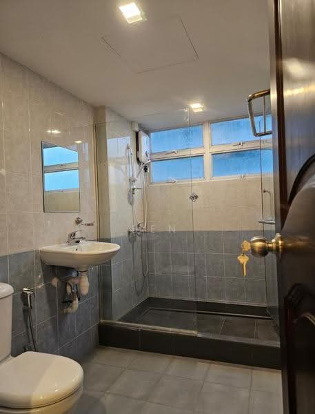 Lakeview Estate, 97A Upper Thomson Road, Ang Mo Kio / Bishan / Thomson, Room Rental, 200 sqft, Apartment For Rent, by Ben Koh, 500258556 - Bathroom - PropertyGuru.com.sg