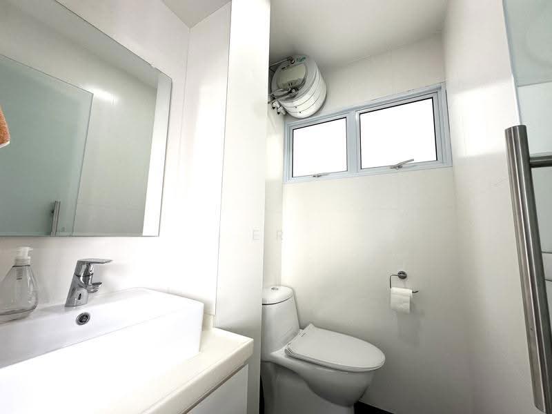 584 Cheng San Court, 584 Ang Mo Kio Avenue 3, Ang Mo Kio / Bishan / Thomson, 2 Bedrooms, 721 sqft, HDB Flat For Sale, by Er Lin, 500258588 - PropertyGuru.com.sg