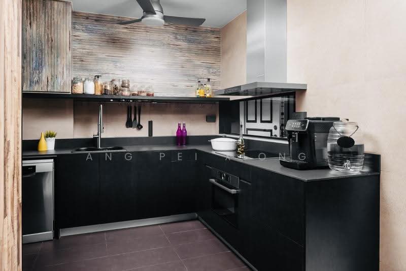 549 Serangoon North Avenue 3, 549 Serangoon North Avenue 3, Hougang / Punggol / Sengkang, 4 Bedrooms, 1,292 sqft, HDB Flat For Sale, by Ang Pei Xiong, 500258591 - Kitchen - PropertyGuru.com.sg