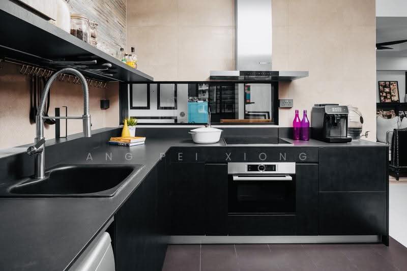 549 Serangoon North Avenue 3, 549 Serangoon North Avenue 3, Hougang / Punggol / Sengkang, 4 Bedrooms, 1,292 sqft, HDB Flat For Sale, by Ang Pei Xiong, 500258591 - Kitchen - PropertyGuru.com.sg