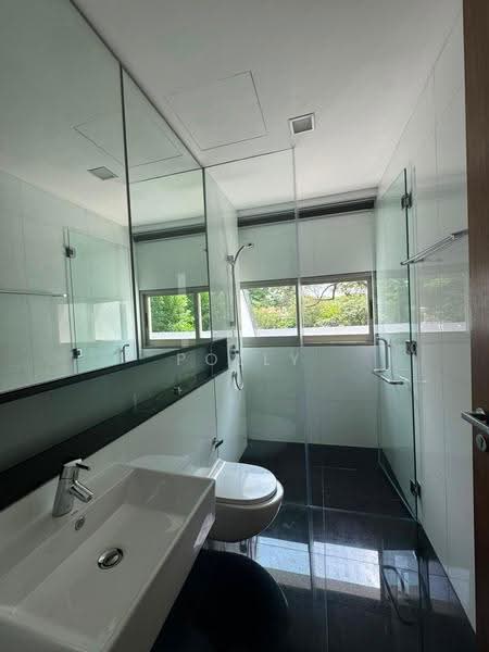 Vanda Crescent, Vanda Crescent, Newton / Novena, 5 Bedrooms, 4,842 sqft, Semi-Detached House For Sale, by Polly Ning 甯麗雄, 500258615 - Bathroom - PropertyGuru.com.sg