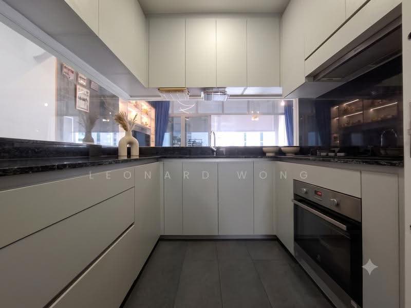 The Lilium, 33 How Sun Road, Hougang / Punggol / Sengkang, 4 Bedrooms, 1,356 sqft, Condominium For Sale, by Leonard Wong, 500258619 - Kitchen - PropertyGuru.com.sg