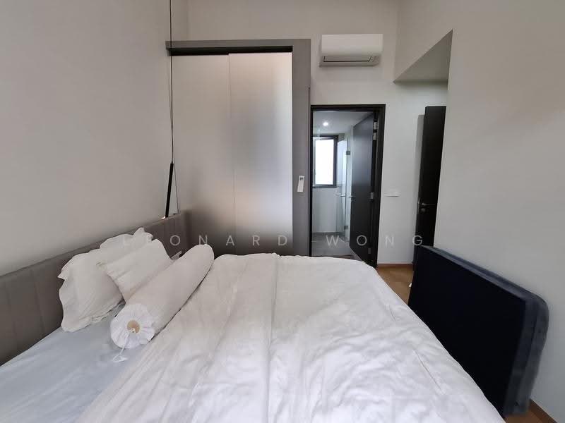 The Lilium, 33 How Sun Road, Hougang / Punggol / Sengkang, 4 Bedrooms, 1,356 sqft, Condominium For Sale, by Leonard Wong, 500258619 - Bedroom - PropertyGuru.com.sg