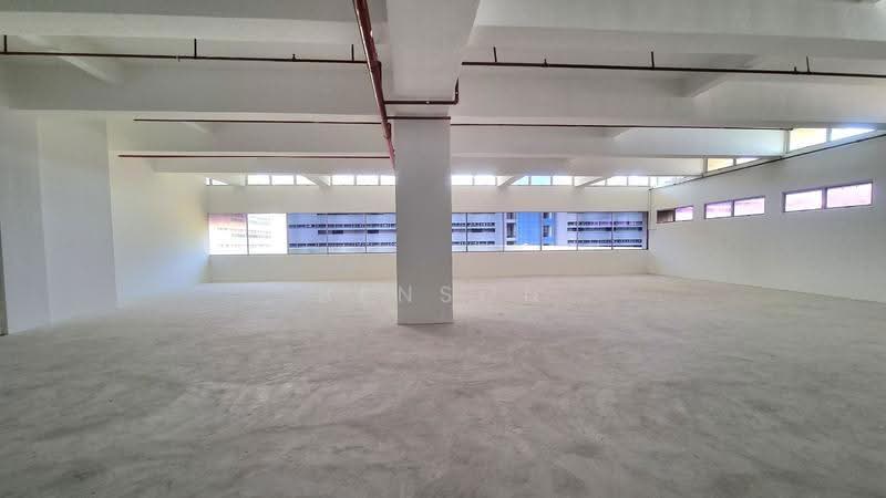 Below $2psf warehouse 1500-9999sf available bensonchan9o36.5ooo, Genting lane, Eunos / Geylang / Paya Lebar, 4,000 sqft, Warehouse For Rent, by Benson Chan, 500258626 - Interior - CommercialGuru.com.sg