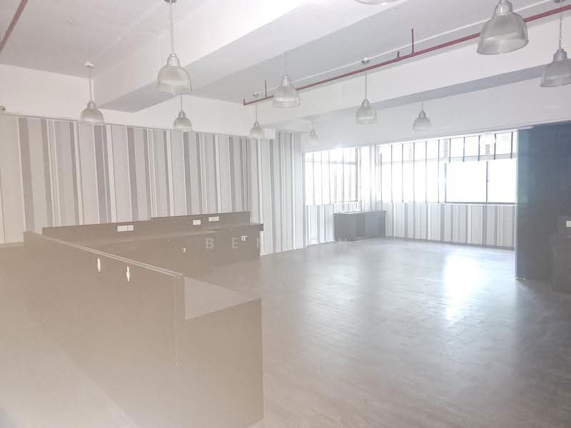 Below $2psf warehouse 1500-9999sf available bensonchan9o36.5ooo, Genting lane, Eunos / Geylang / Paya Lebar, 4,000 sqft, Warehouse For Rent, by Benson Chan, 500258626 - Interior - CommercialGuru.com.sg