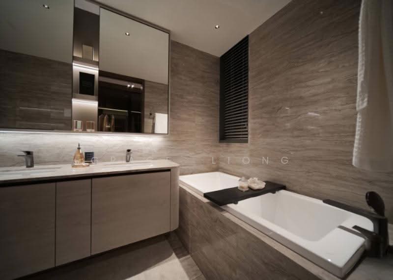 Brand New Freehold 5 Bedroom in East Coast, Ceylon Road, Dunman Road, Haig Road, Joo Chiat Road, Kampong Java Road, Koon Seng Road, Mountbatten Road, Still Road, Tanjong Katong Road, Tembeling Road, East Coast / Marine Parade, 5 Bedrooms, 1,905 sqft, Condominium For Sale, by Grace LIONG 梁礜從, 500258631 - Bathroom - PropertyGuru.com.sg