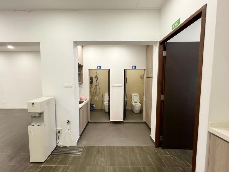 265 Joo Chiat Road, 265 Joo Chiat Road, East Coast / Marine Parade, 1,661 sqft, Shop / Shophouse For Rent, by Alan Lee, 500258662 - Bathroom - CommercialGuru.com.sg