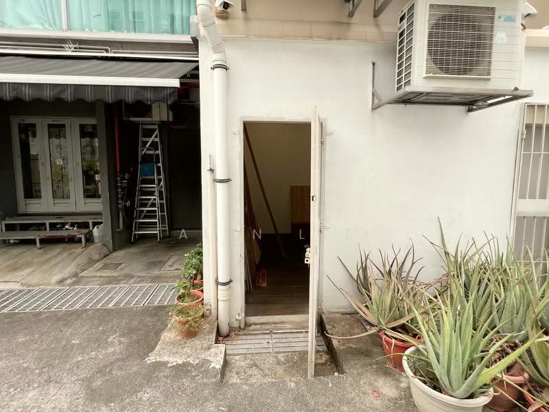 265 Joo Chiat Road, 265 Joo Chiat Road, East Coast / Marine Parade, 1,661 sqft, Shop / Shophouse For Rent, by Alan Lee, 500258662 - Exterior - CommercialGuru.com.sg