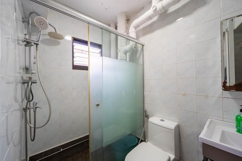 122E Rivervale Drive, 122E Rivervale Drive, Hougang / Punggol / Sengkang, 3 Bedrooms, 1,184 sqft, HDB Flat For Sale, by Felix Ethan Tan 陈柏钧, 500258663 - Bathroom - PropertyGuru.com.sg