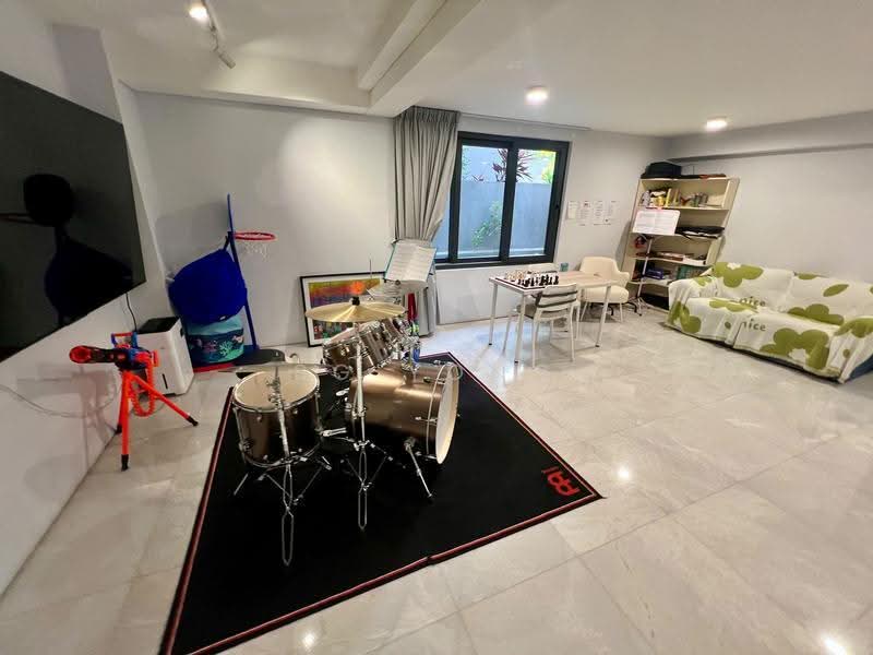 Braddell Heights Estate, Matlock Rise, Macpherson / Potong Pasir, 8 Bedrooms, 6,000 sqft, Bungalow House For Rent, by SG Yong, 500258669 - Living Room - PropertyGuru.com.sg