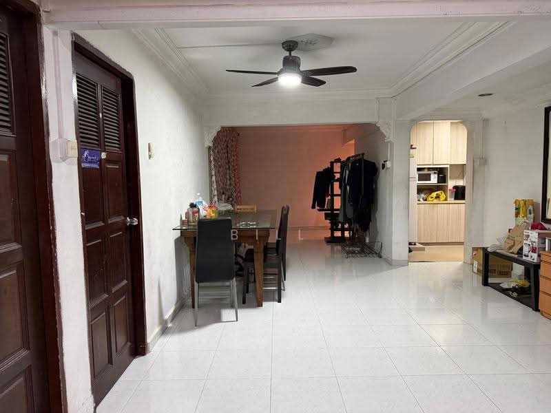 98 Bedok North Avenue 4, 98 Bedok North Avenue 4, Bedok / Upper East Coast, 3 Bedrooms, 1,291 sqft, HDB Flat For Sale, by Bill Singh, 500258678 - Living Room - PropertyGuru.com.sg
