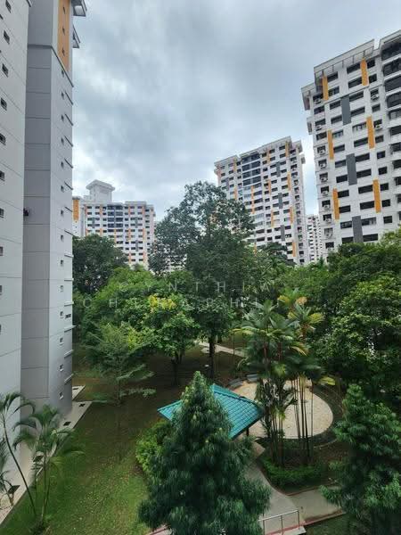 285A Toh Guan Road, 285A Toh Guan Road, Boon Lay / Jurong / Tuas, 4 Bedrooms, 1,550 sqft, HDB Flat For Rent, by Cynthia Cheraphlin Lee Kwai Hoe, 500258687 - Exterior ( view ) - PropertyGuru.com.sg