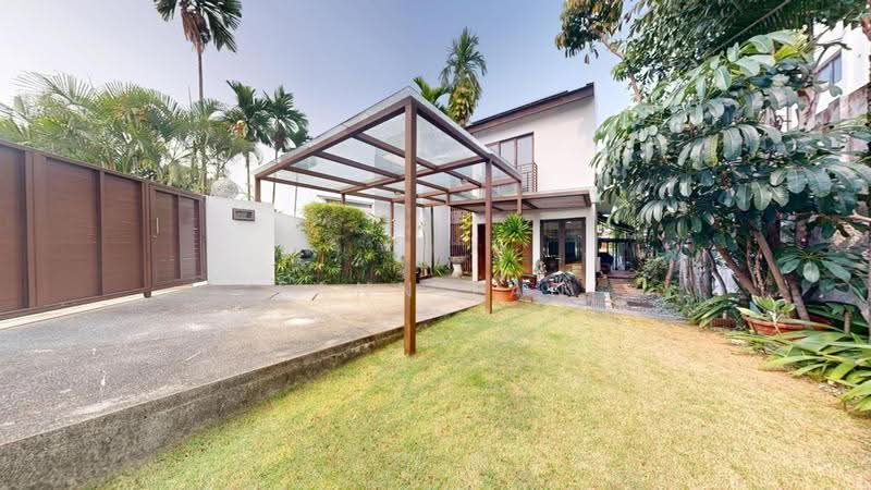Freehold Corner Terrace within 1km to 2 Popular Primary Schools, Paya Lebar Cresent, Lor Ah Soo, Tai Keng Gardens, Upper Paya Lebar Road, Hougang / Punggol / Sengkang, 5 Bedrooms, 3,700 sqft, Corner Terrace For Sale, by Fann Fan, 500258688 - Exterior - PropertyGuru.com.sg