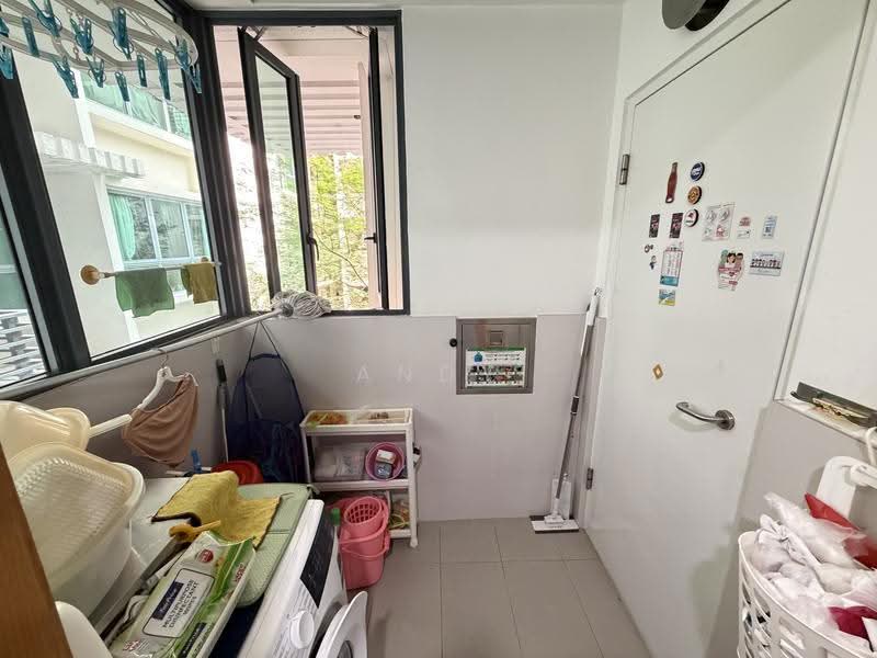 The Gale, 64 Flora Road, Changi Airport / Changi Village, 2 Bedrooms, 1,152 sqft, Condominium For Sale, by Andy Lim, 500258690 - Balcony - PropertyGuru.com.sg