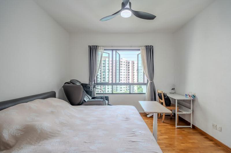 Woodsvale, 11 Woodlands Drive 72, Admiralty / Woodlands, 3 Bedrooms, 1,292 sqft, Condominium For Sale, by Brian Lee, 500258692 - Bedroom - PropertyGuru.com.sg