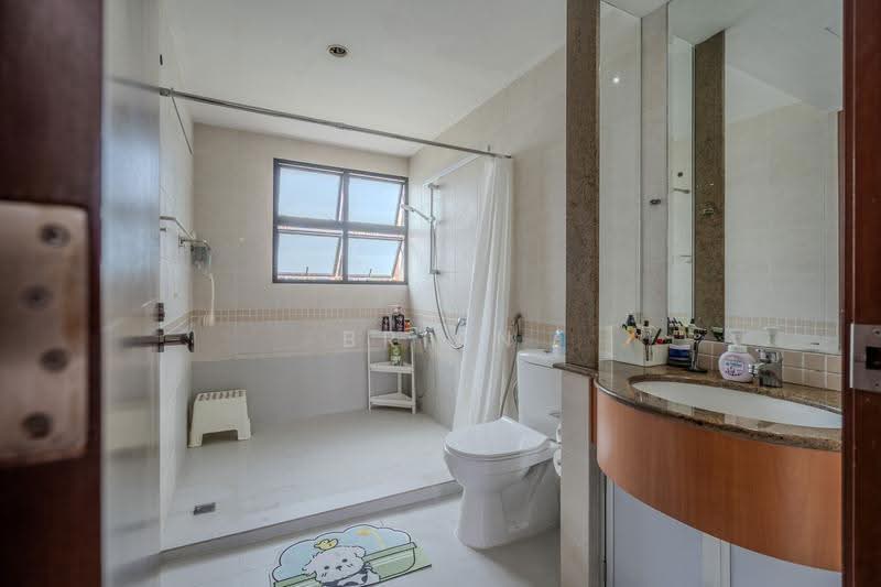 Woodsvale, 11 Woodlands Drive 72, Admiralty / Woodlands, 3 Bedrooms, 1,292 sqft, Condominium For Sale, by Brian Lee, 500258692 - Bathroom - PropertyGuru.com.sg